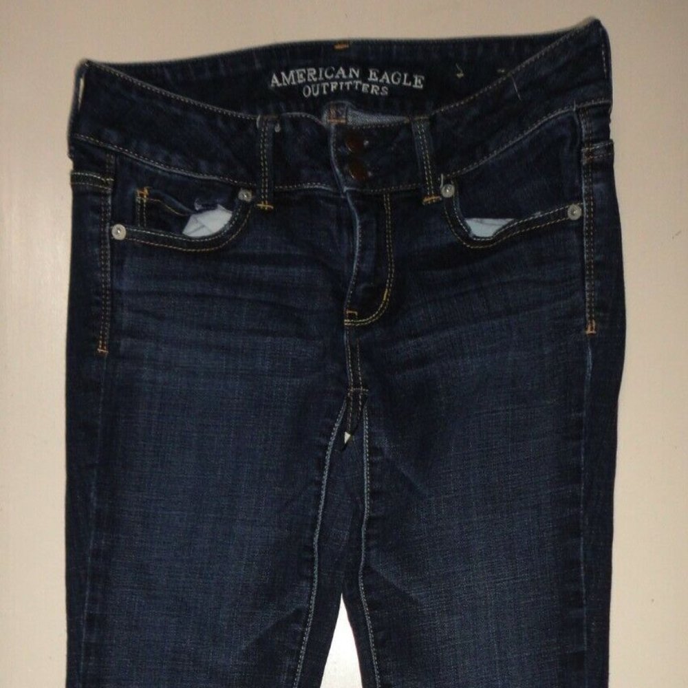 American Eagle Outfitters Women's Denim Jeans Sz 2 "Artist Crop Stretch"